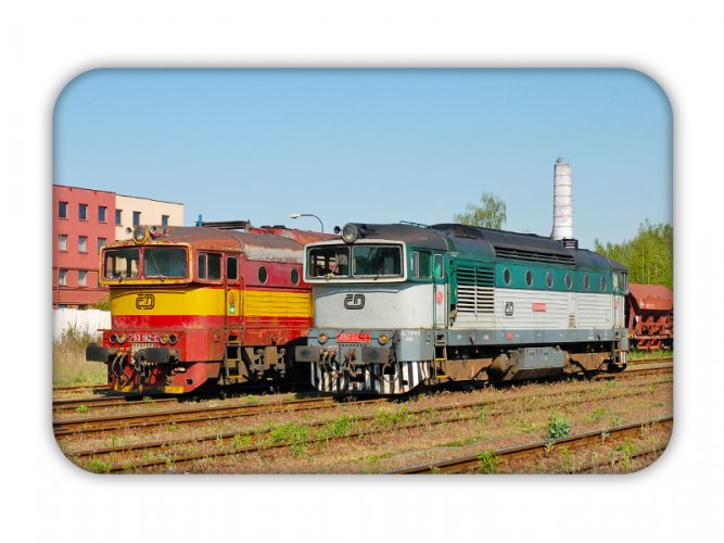 Magnet: locomotive 750 and 753