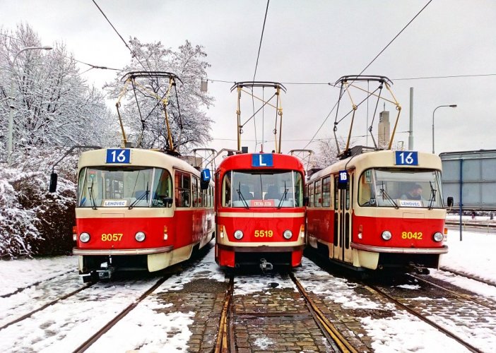 Taška přes rameno - tramvaje ČKD Tatra T3M