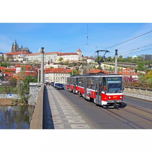 Puzzle Straßenbahn ČKD Tatra T6A5 unter der Prager Burg