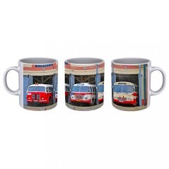 Hrnek - historické autobusy ve Střešovicích
