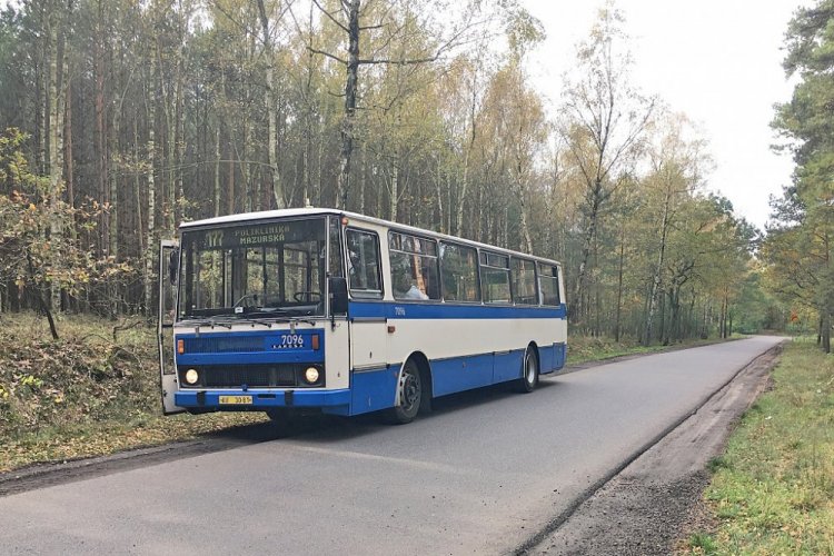 Spinka do krawata autobus Karosa B732 - niebieski